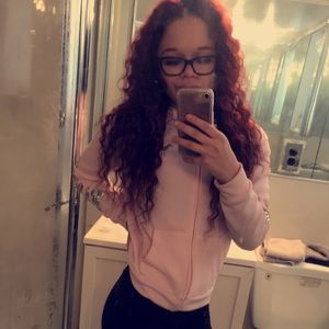 Meet your Posher, Chrissy